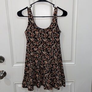 Forever 21 mini floral dress size small